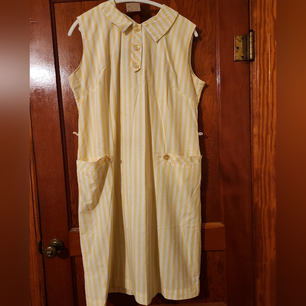 1960s Union Made Mod Vintage Yellow & White Stripe Shift Dress